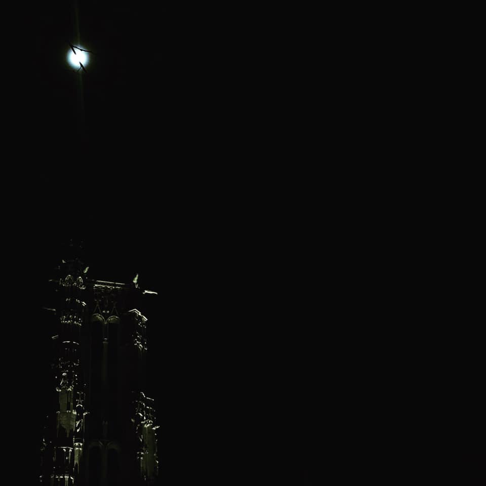 rue street-art ciel nuit gracia bejjani photo Liban poeme poesie texte litterature ecriture