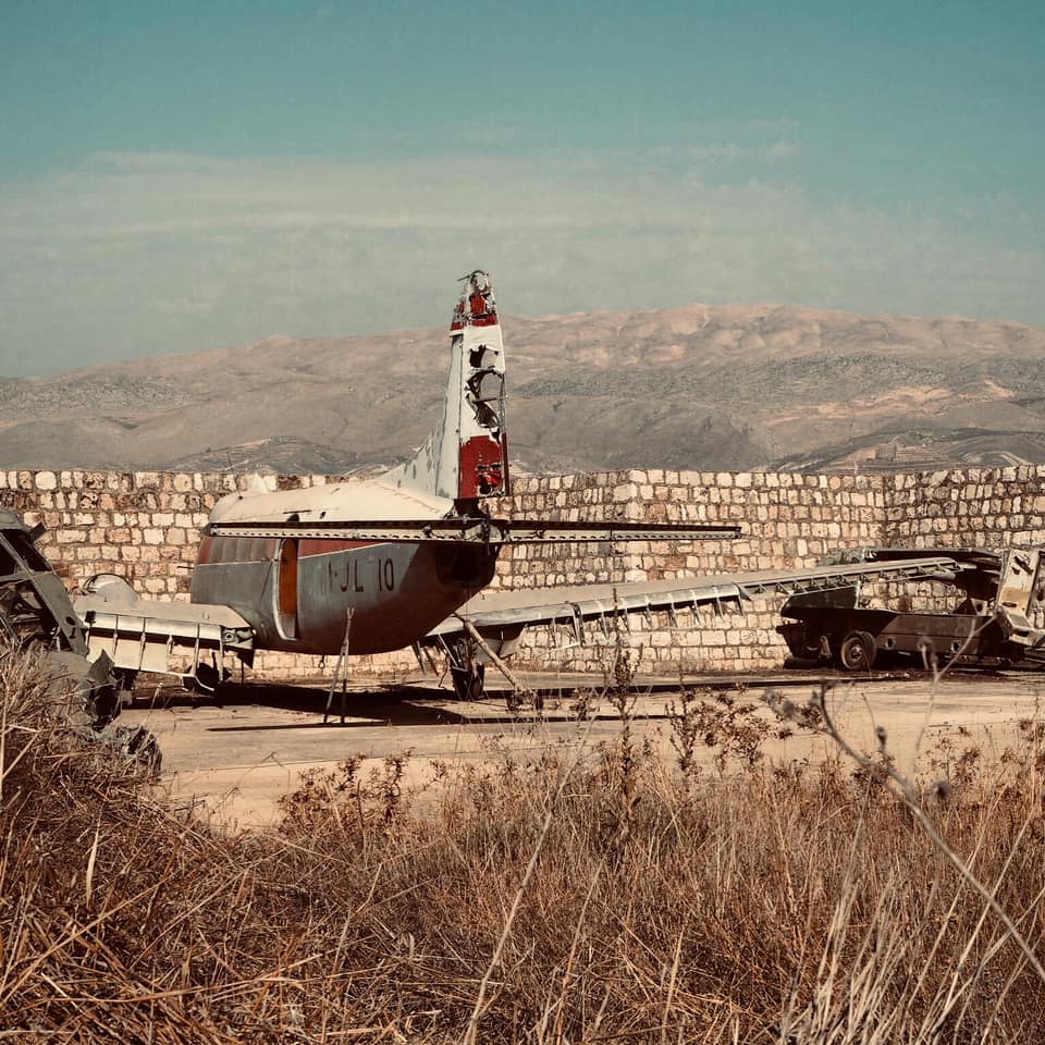 liban adam parole vivre oubli memoire bien mal humain avion desert photo gracia bejjani