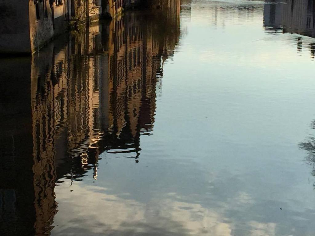 reflet ville vertical street-photo